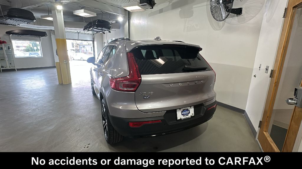 volvo xc40 2026 YV4L12UC9T2698625 image volvo xc40 2026 YV4L12UC9T2698625 image