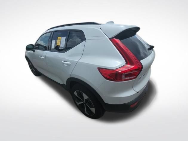 volvo xc40 2026 YV4L12UC4T2729022 image volvo xc40 2026 YV4L12UC4T2729022 image