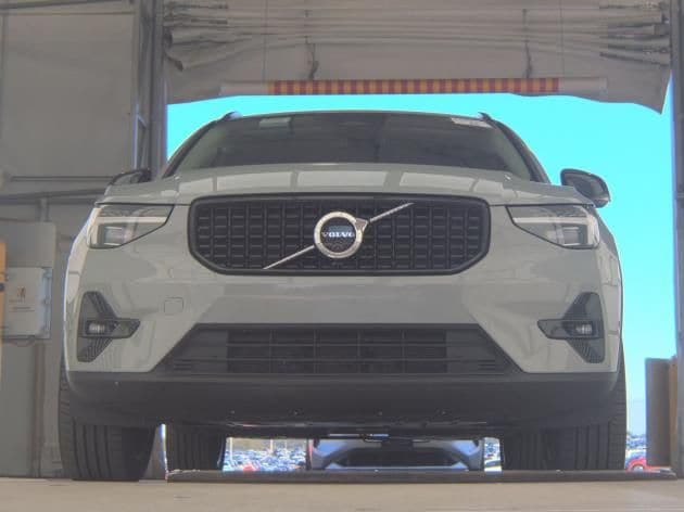 volvo xc40 2026 YV4L12UCXT2738873 image volvo xc40 2026 YV4L12UCXT2738873 image