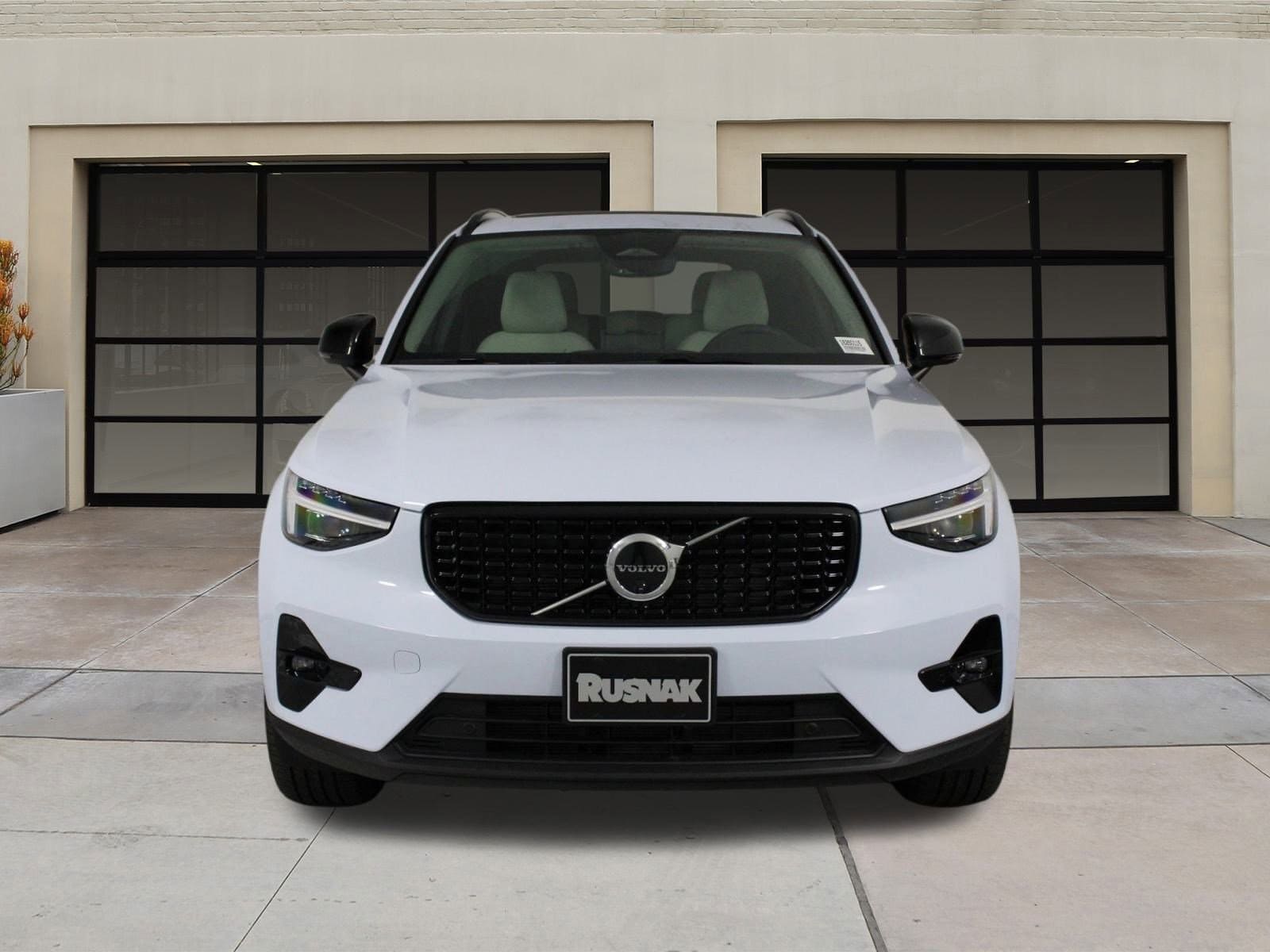 volvo xc40 2026 YV4L12UC4T2656332 image volvo xc40 2026 YV4L12UC4T2656332 image