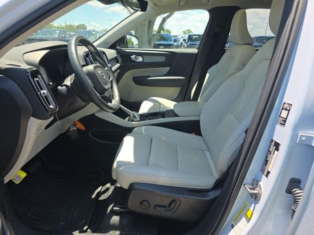 volvo xc40 2026 YV4L12UC0T2719622 image volvo xc40 2026 YV4L12UC0T2719622 image