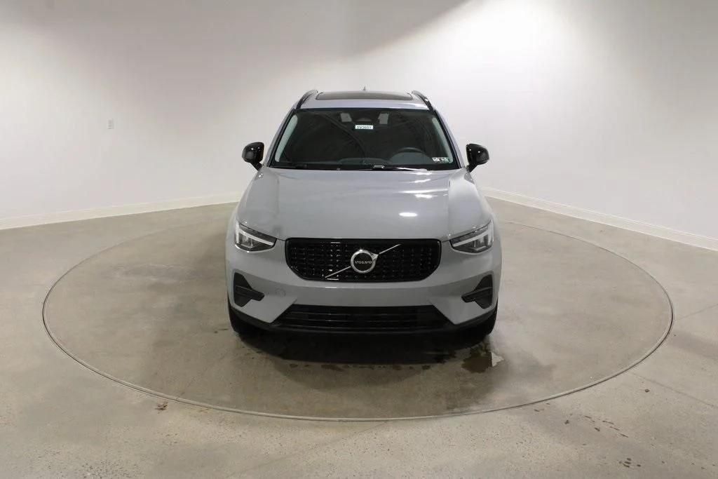 volvo xc40 2026 YV4L12UK6T2734455 image volvo xc40 2026 YV4L12UK6T2734455 image