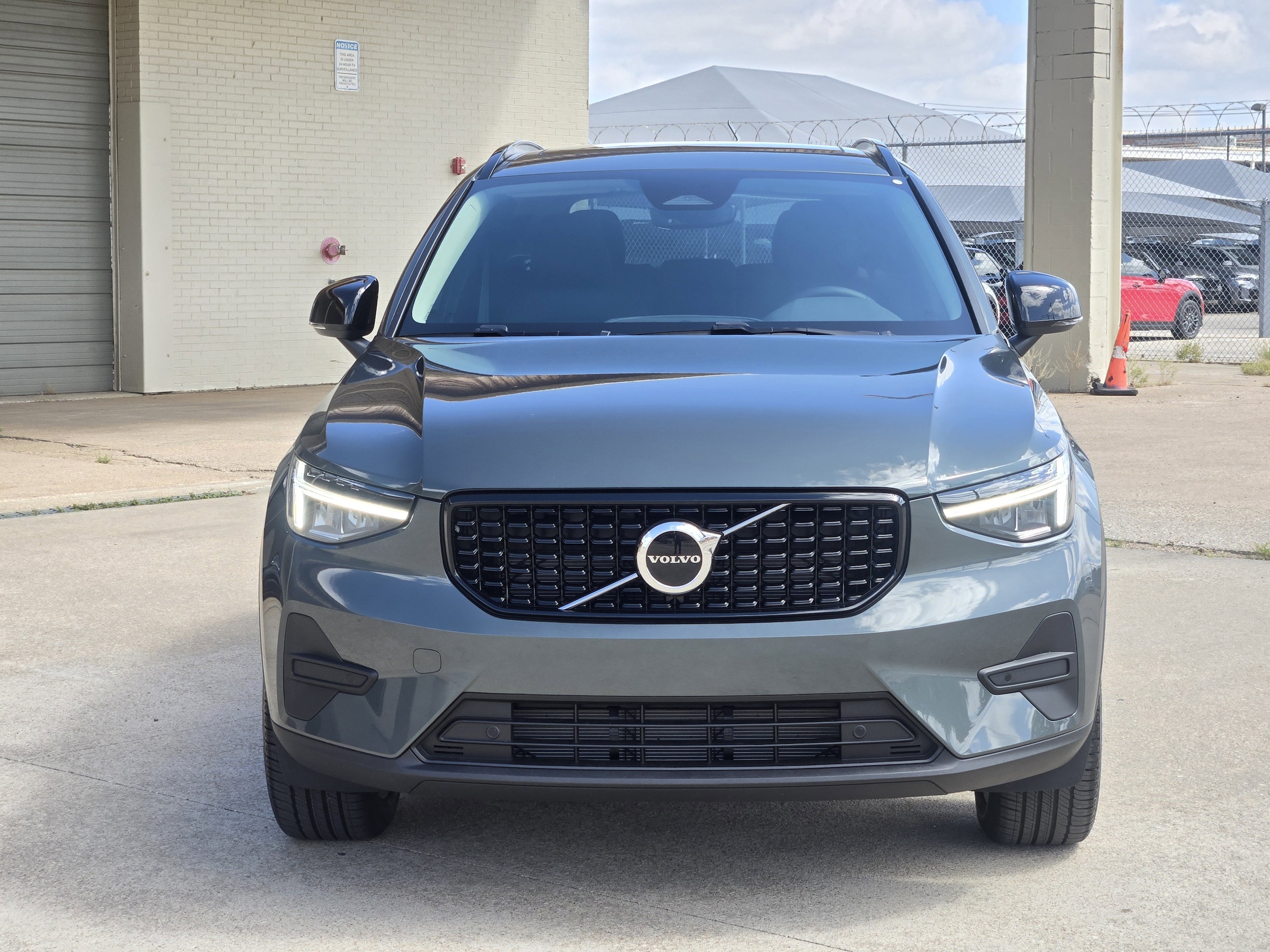 volvo xc40 2026 YV4L12UJ0T2819962 image volvo xc40 2026 YV4L12UJ0T2819962 image