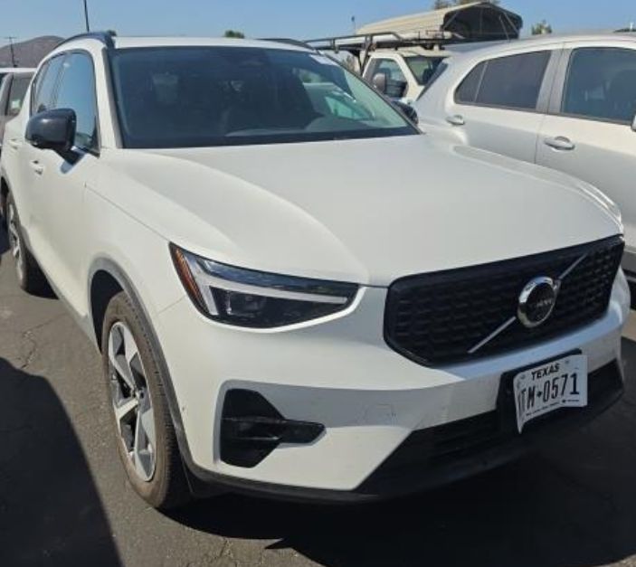 volvo xc40 2026 YV4L12UCXT2738498 image volvo xc40 2026 YV4L12UCXT2738498 image