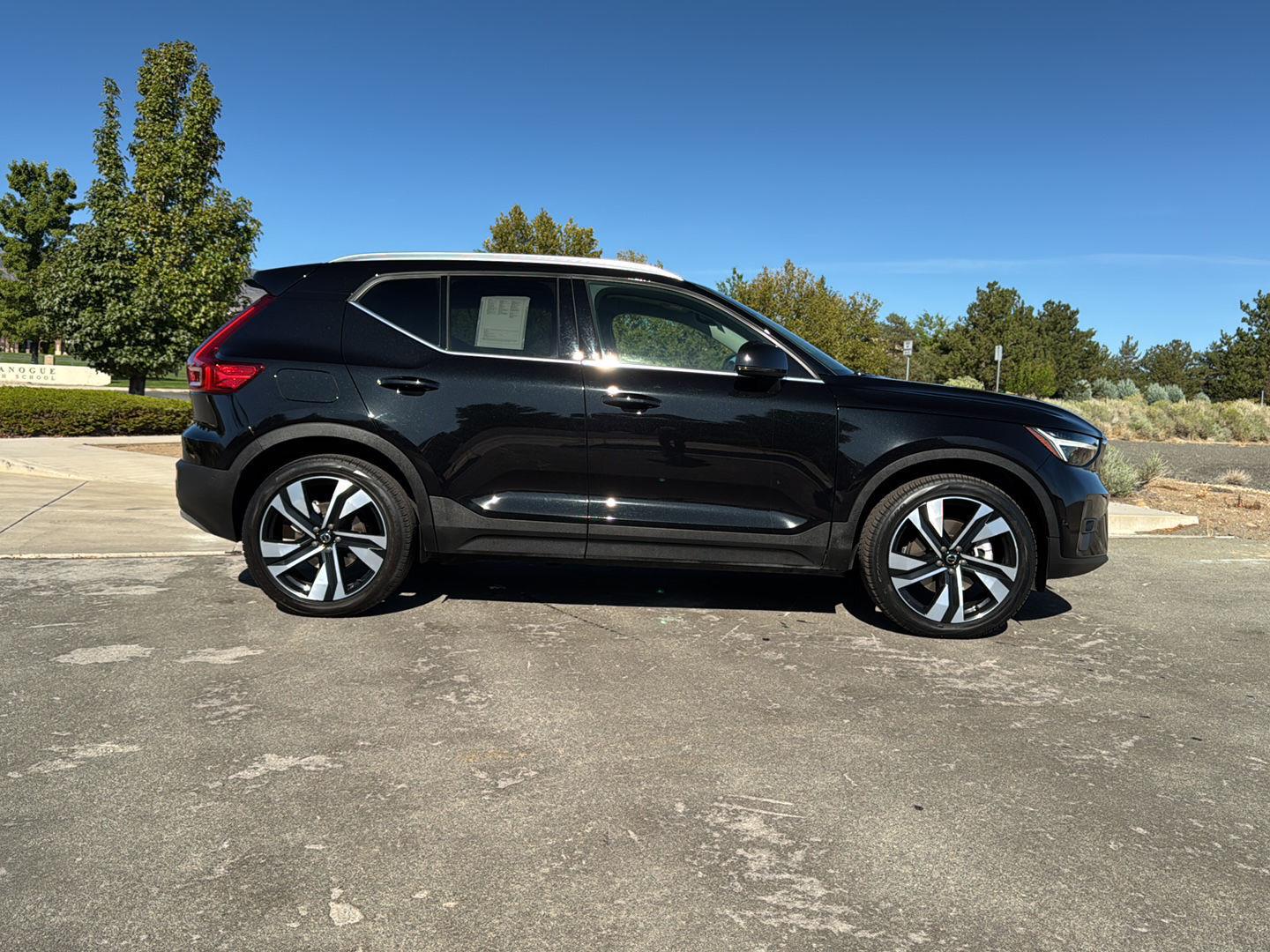 volvo xc40 2024 YV4L12UF0R2254343 image volvo xc40 2024 YV4L12UF0R2254343 image