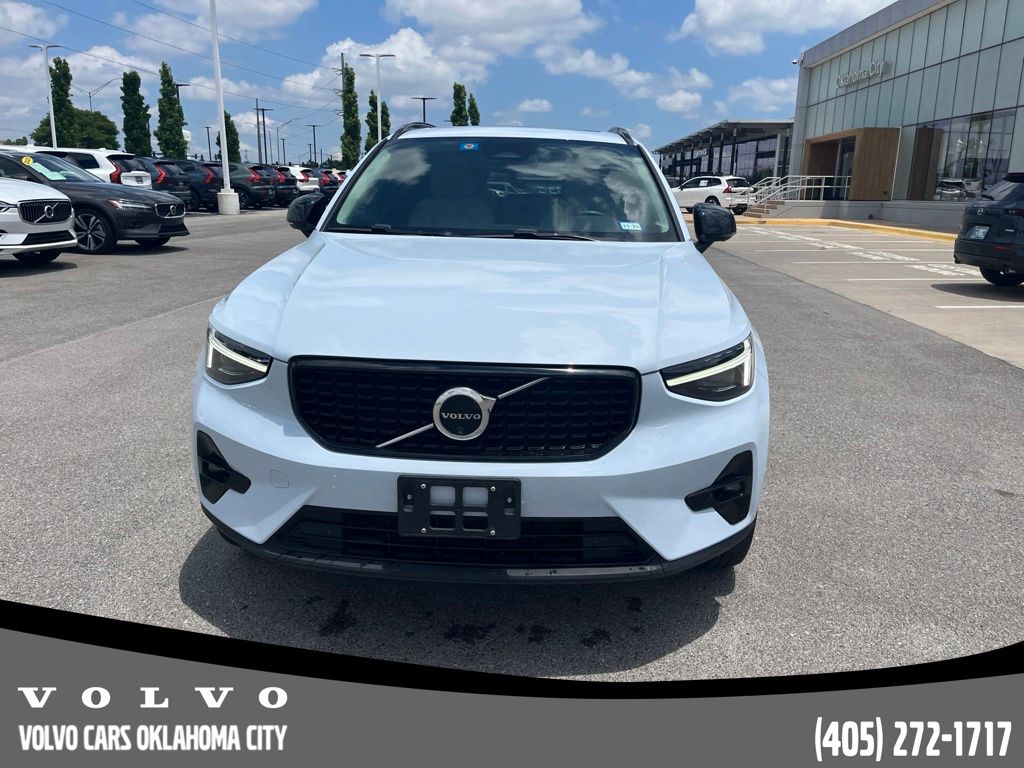 volvo xc40 2024 YV4L12UMXR2283041 image volvo xc40 2024 YV4L12UMXR2283041 image