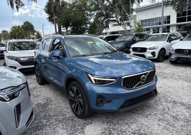 volvo xc40 2024 YV4L12UE6R2204540 image volvo xc40 2024 YV4L12UE6R2204540 image