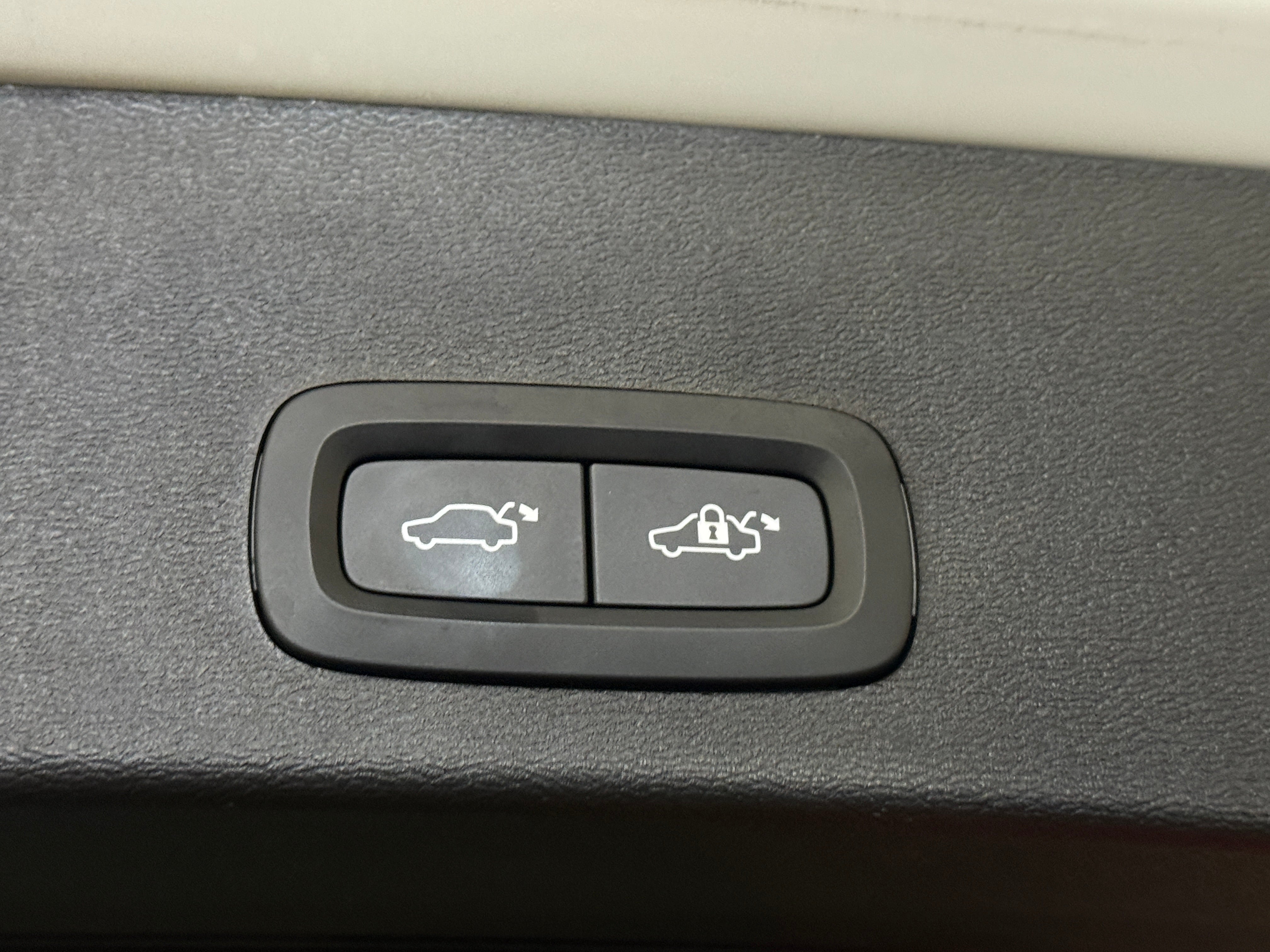 volvo xc40 2022 YV4AC2HK5N2739421 image volvo xc40 2022 YV4AC2HK5N2739421 image