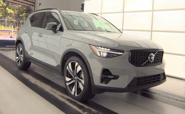 volvo xc40 2025 YV4L12UM1S2566689 image volvo xc40 2025 YV4L12UM1S2566689 image