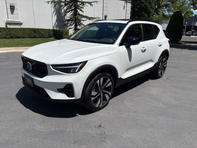 volvo xc40 2025 YV4L12UC2S2501552 image volvo xc40 2025 YV4L12UC2S2501552 image