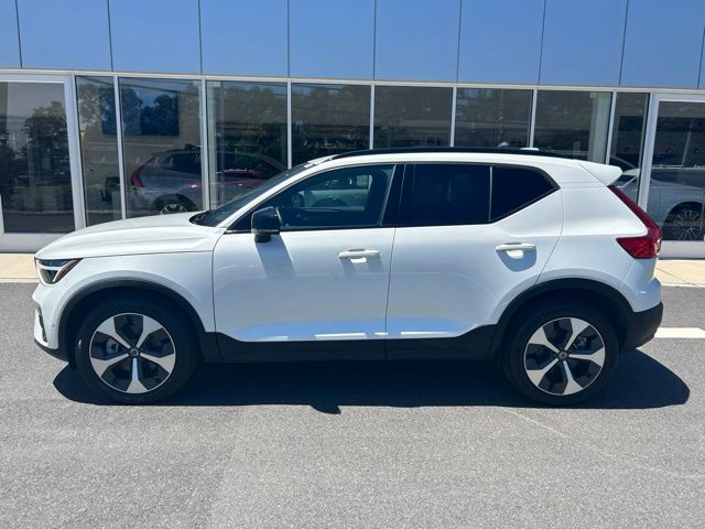 volvo xc40 2025 YV4L12UC9S2584123 image volvo xc40 2025 YV4L12UC9S2584123 image