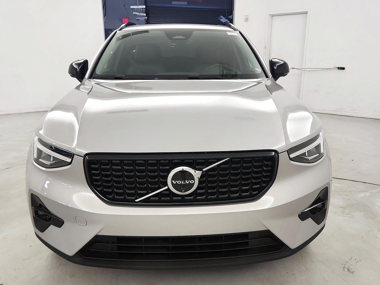 volvo xc40 2025 YV4L12UC4S2511726 image volvo xc40 2025 YV4L12UC4S2511726 image