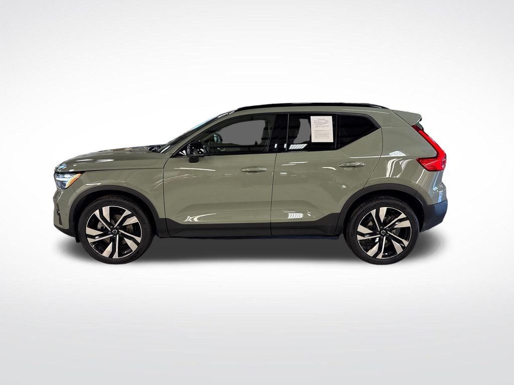 volvo xc40 2025 YV4L12UMXS2484461 image volvo xc40 2025 YV4L12UMXS2484461 image