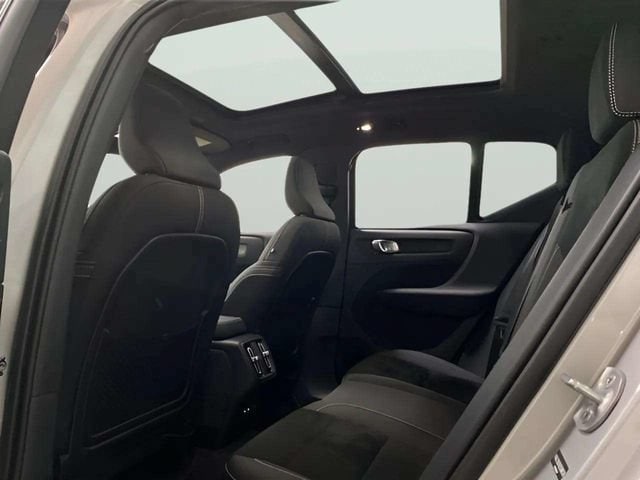 volvo xc40 2025 YV4L12UC4S2580576 image volvo xc40 2025 YV4L12UC4S2580576 image