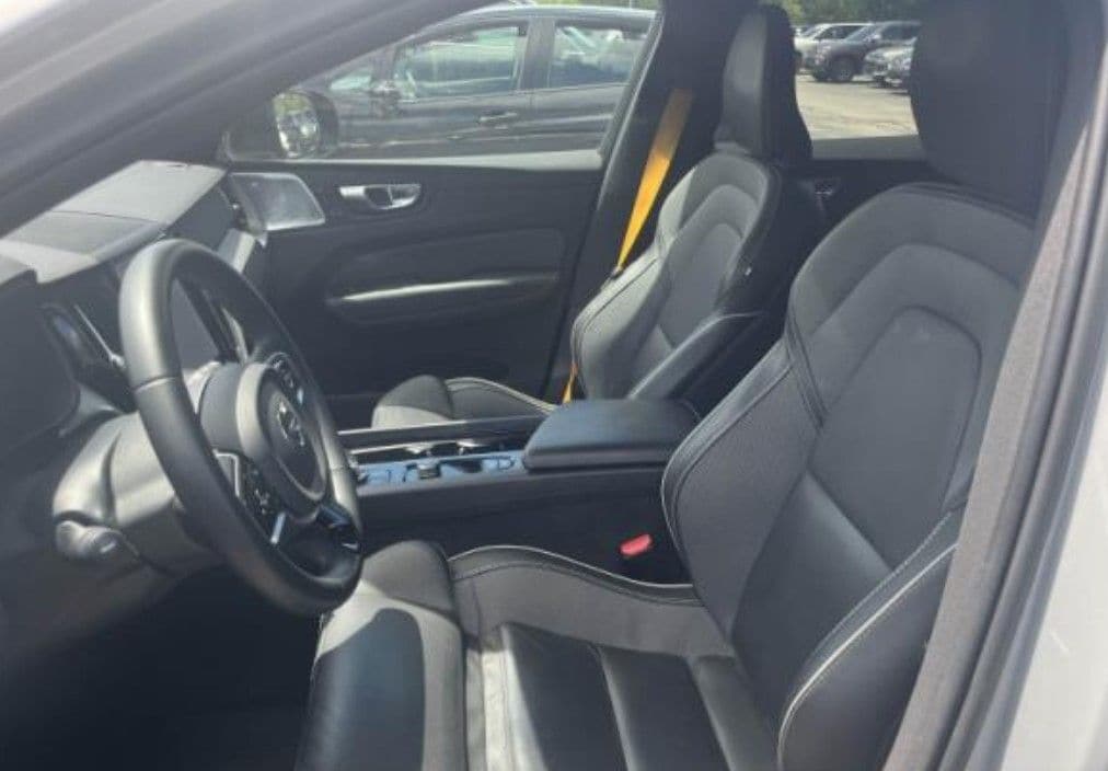 volvo xc60 2023 YV4H60DP1P1332037 image volvo xc60 2023 YV4H60DP1P1332037 image