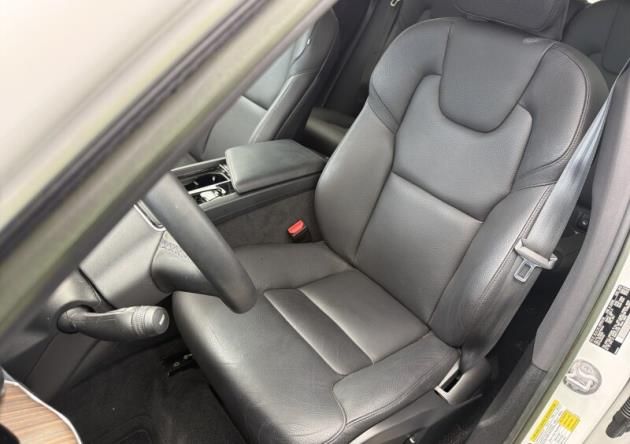 volvo xc60 2023 YV4L12DW0P1192493 image volvo xc60 2023 YV4L12DW0P1192493 image