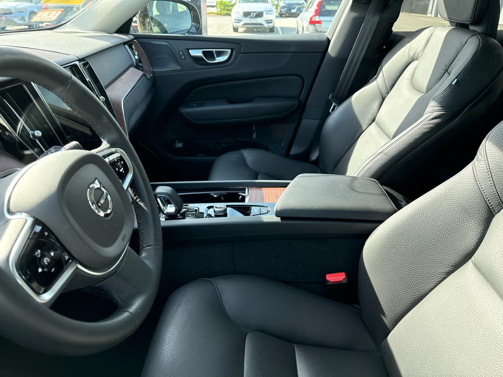 volvo xc60 2023 YV4H60DW2P1338811 image volvo xc60 2023 YV4H60DW2P1338811 image