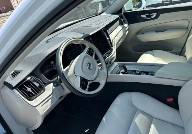 volvo xc60 2023 YV4L12RN4P1322825 image volvo xc60 2023 YV4L12RN4P1322825 image