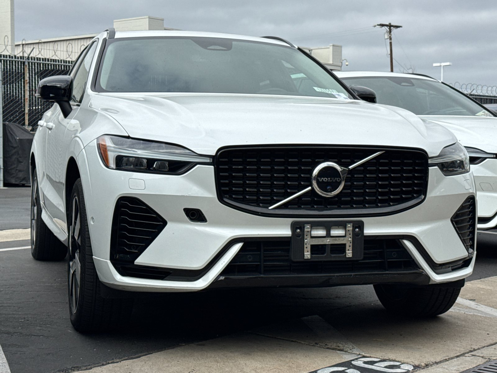 volvo xc60 2023 YV4H60DX3P1264484 image volvo xc60 2023 YV4H60DX3P1264484 image