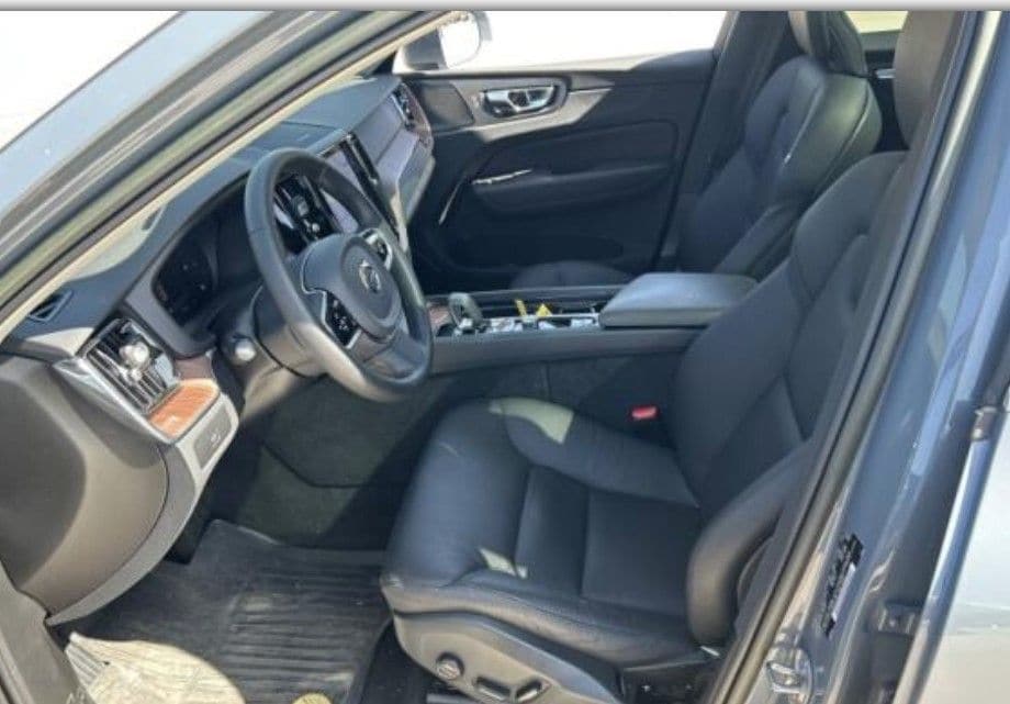volvo xc60 2023 YV4L12DE9P1339045 image volvo xc60 2023 YV4L12DE9P1339045 image