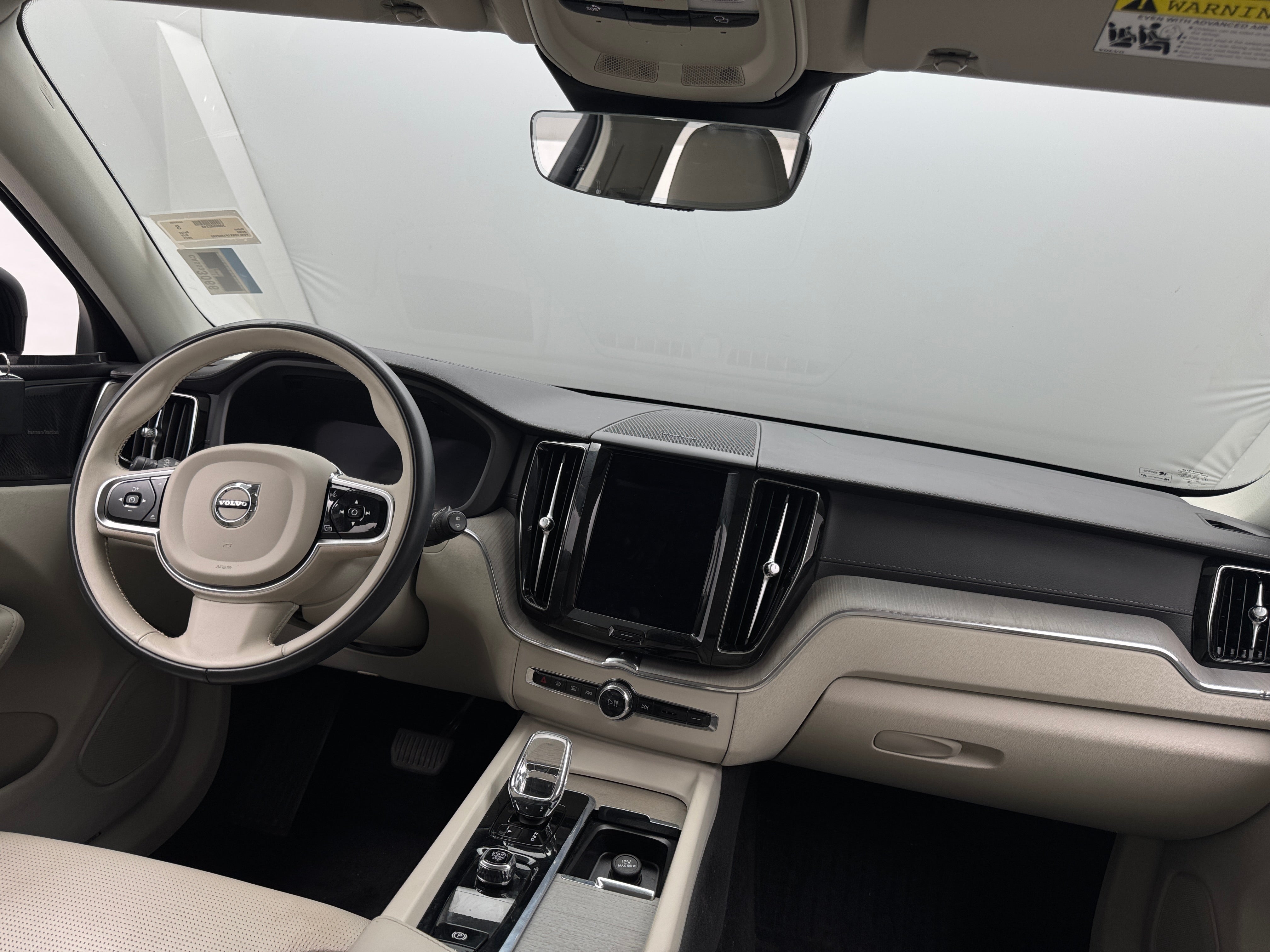 volvo xc60 2023 YV4L12RX1P1352592 image volvo xc60 2023 YV4L12RX1P1352592 image