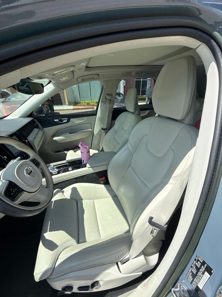 volvo xc60 2023 YV4L12RFXP1322434 image volvo xc60 2023 YV4L12RFXP1322434 image