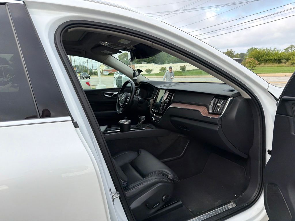 volvo xc60 2019 LYVA22RL0KB232465 image volvo xc60 2019 LYVA22RL0KB232465 image