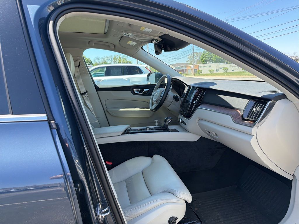 volvo xc60 2019 LYVA22RK8KB220748 image volvo xc60 2019 LYVA22RK8KB220748 image