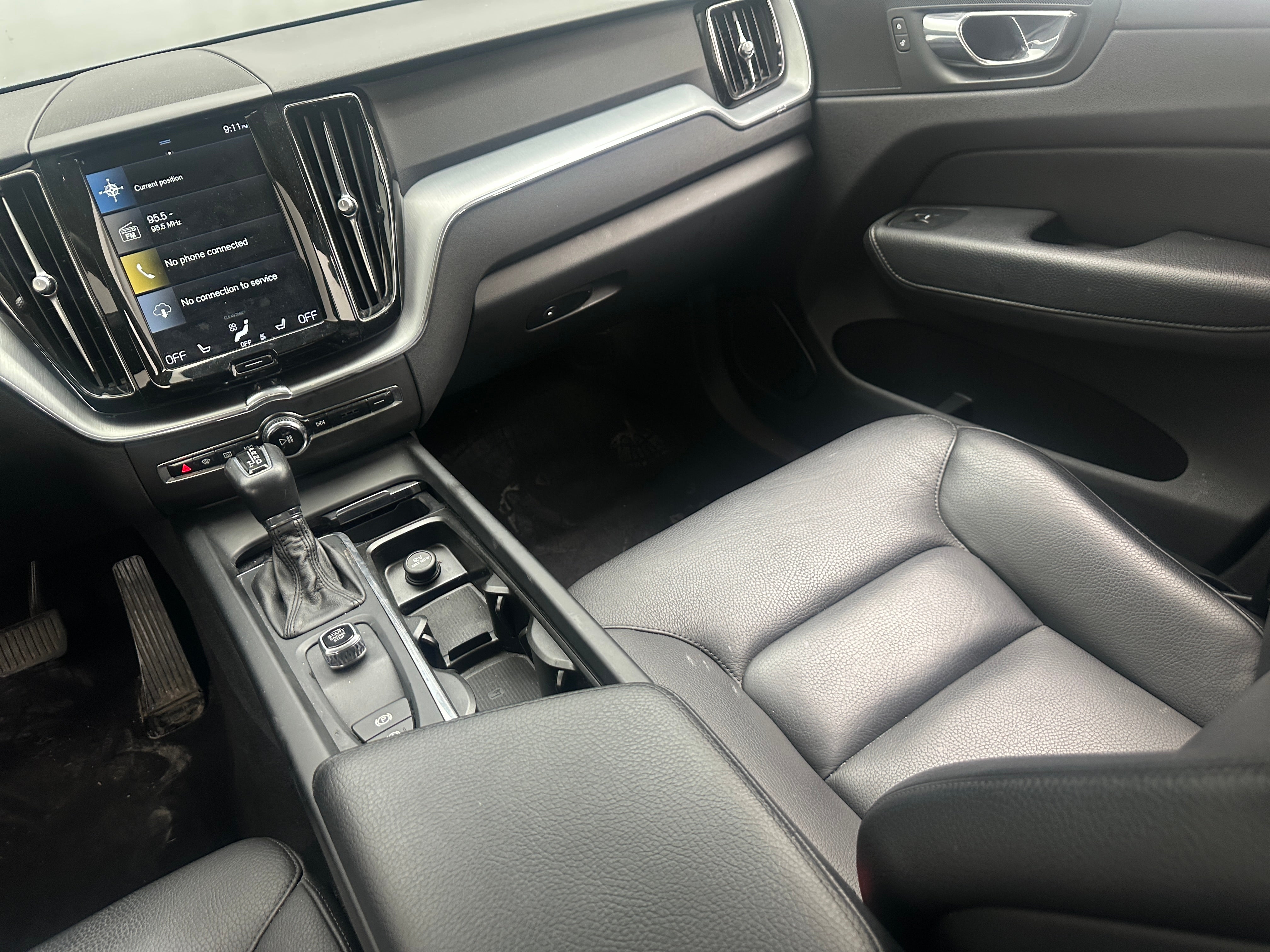 volvo xc60 2018 YV4A22RK8J1090067 image volvo xc60 2018 YV4A22RK8J1090067 image
