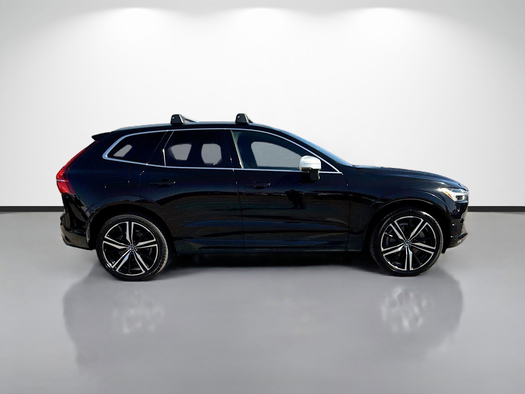 volvo xc60 2018 LYVA22RM1JB106090 image volvo xc60 2018 LYVA22RM1JB106090 image