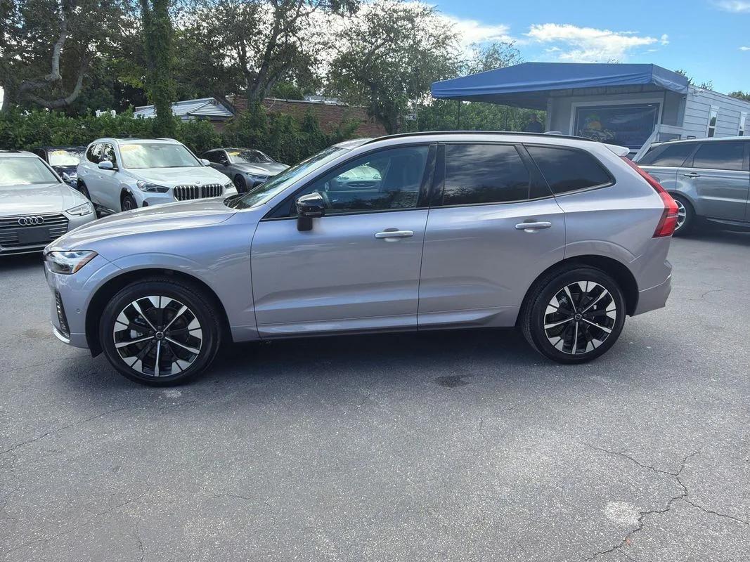volvo xc60 2026 YV4M12RC5T1422235 image volvo xc60 2026 YV4M12RC5T1422235 image