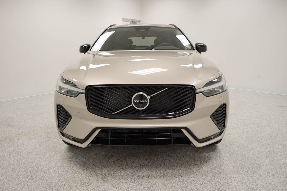 volvo xc60 2026 YV4M12RC9T1330920 image volvo xc60 2026 YV4M12RC9T1330920 image