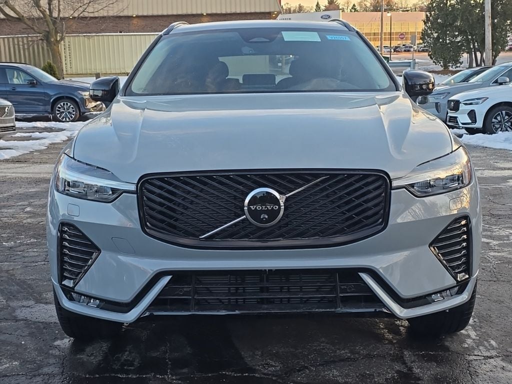 volvo xc60 2026 YV4M12RC4T1426499 image volvo xc60 2026 YV4M12RC4T1426499 image