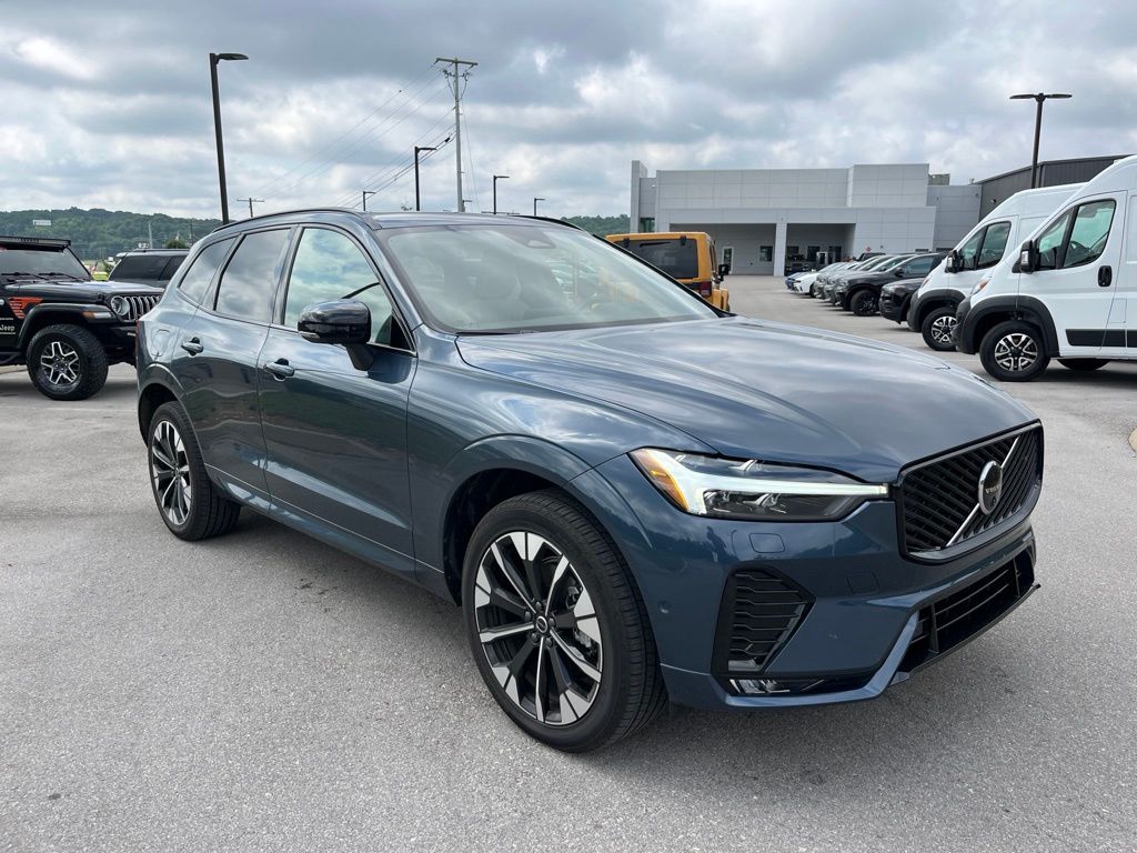 volvo xc60 2026 YV4M12RC7T1383275 image volvo xc60 2026 YV4M12RC7T1383275 image