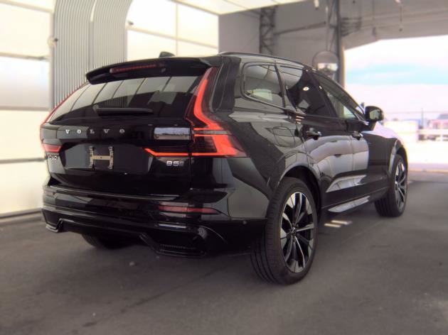 volvo xc60 2026 YV4M12RC0T1417105 image volvo xc60 2026 YV4M12RC0T1417105 image