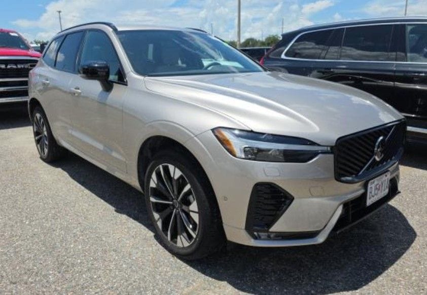 volvo xc60 2026 YV4M12RC2T1417445 image volvo xc60 2026 YV4M12RC2T1417445 image