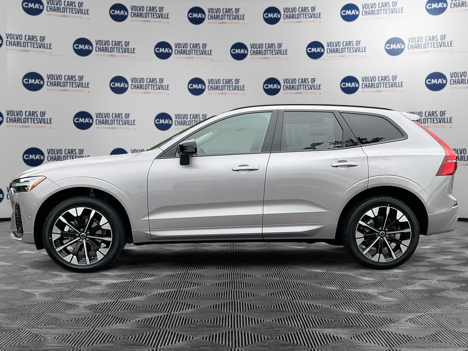 volvo xc60 2026 YV4M12RCXT1291366 image volvo xc60 2026 YV4M12RCXT1291366 image