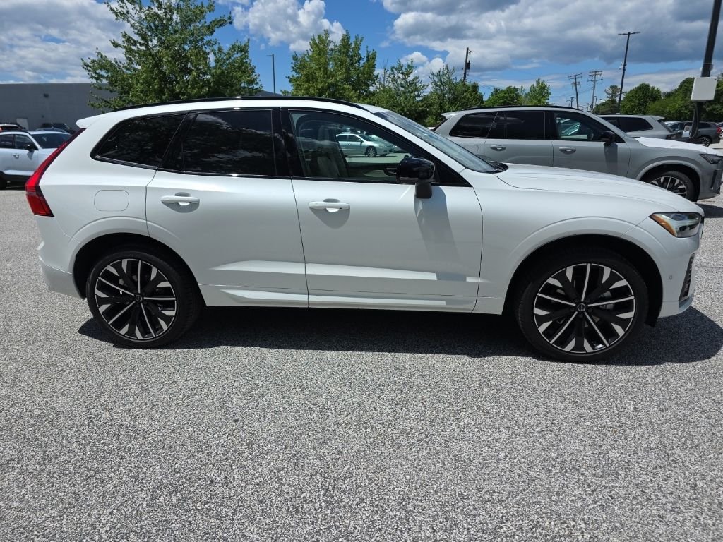 volvo xc60 2026 YV4M12RM5T1360036 image volvo xc60 2026 YV4M12RM5T1360036 image