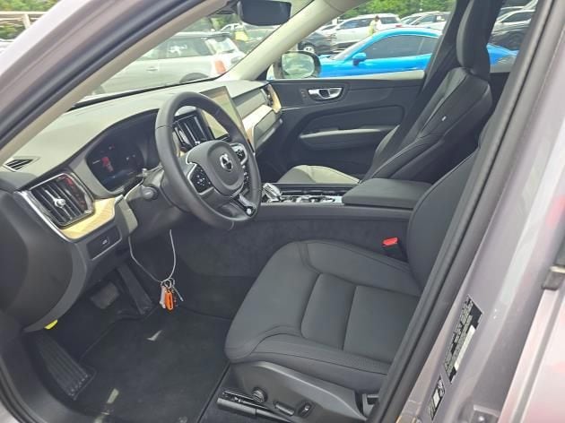 volvo xc60 2026 YV4M12RC5T1417259 image volvo xc60 2026 YV4M12RC5T1417259 image