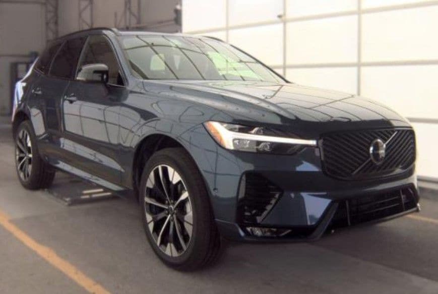 volvo xc60 2026 YV4M12RC9T1416213 image volvo xc60 2026 YV4M12RC9T1416213 image