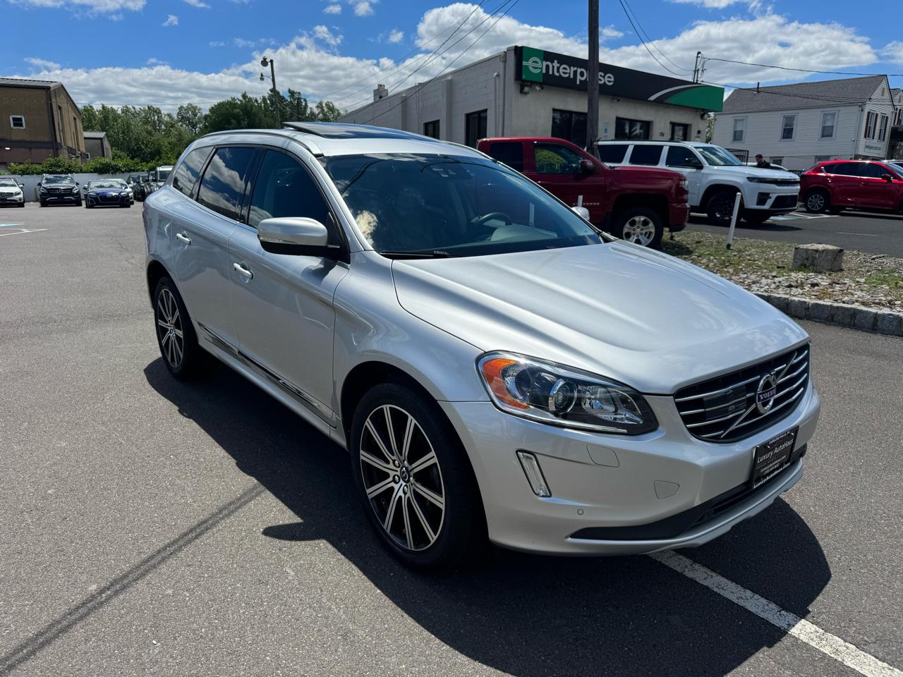volvo xc60 2017 YV449MRUXH2094146 image volvo xc60 2017 YV449MRUXH2094146 image