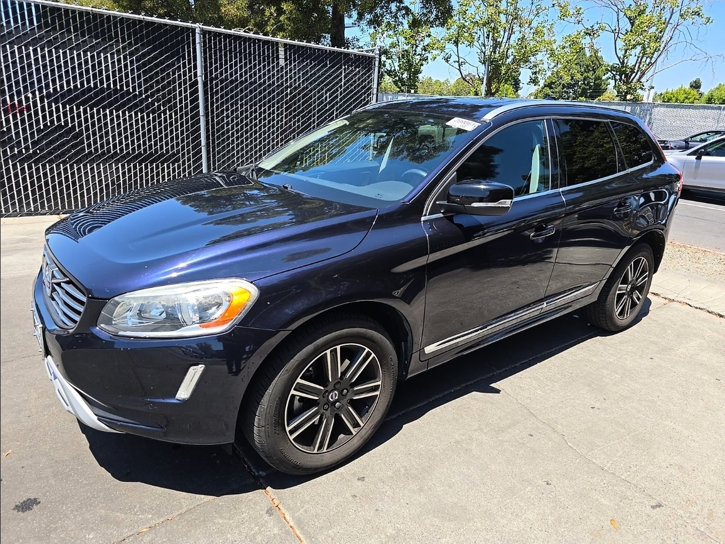 volvo xc60 2017 YV440MRR8H2070725 image volvo xc60 2017 YV440MRR8H2070725 image