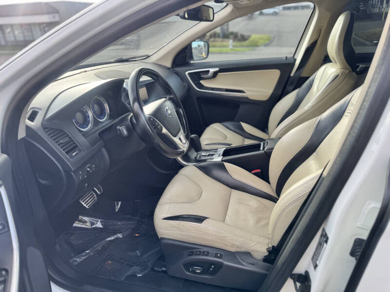 volvo xc60 2012 YV4902DZ3C2310306 image