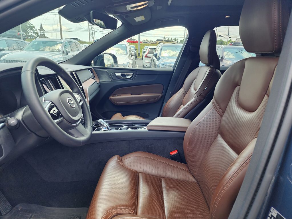 volvo xc60 2024 YV4L12RM3R1821075 image volvo xc60 2024 YV4L12RM3R1821075 image