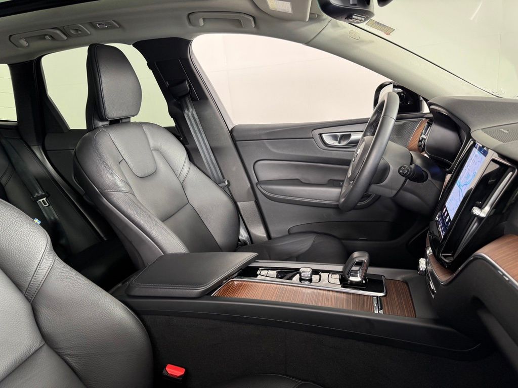 volvo xc60 2024 YV4L12RL0R1724682 image volvo xc60 2024 YV4L12RL0R1724682 image