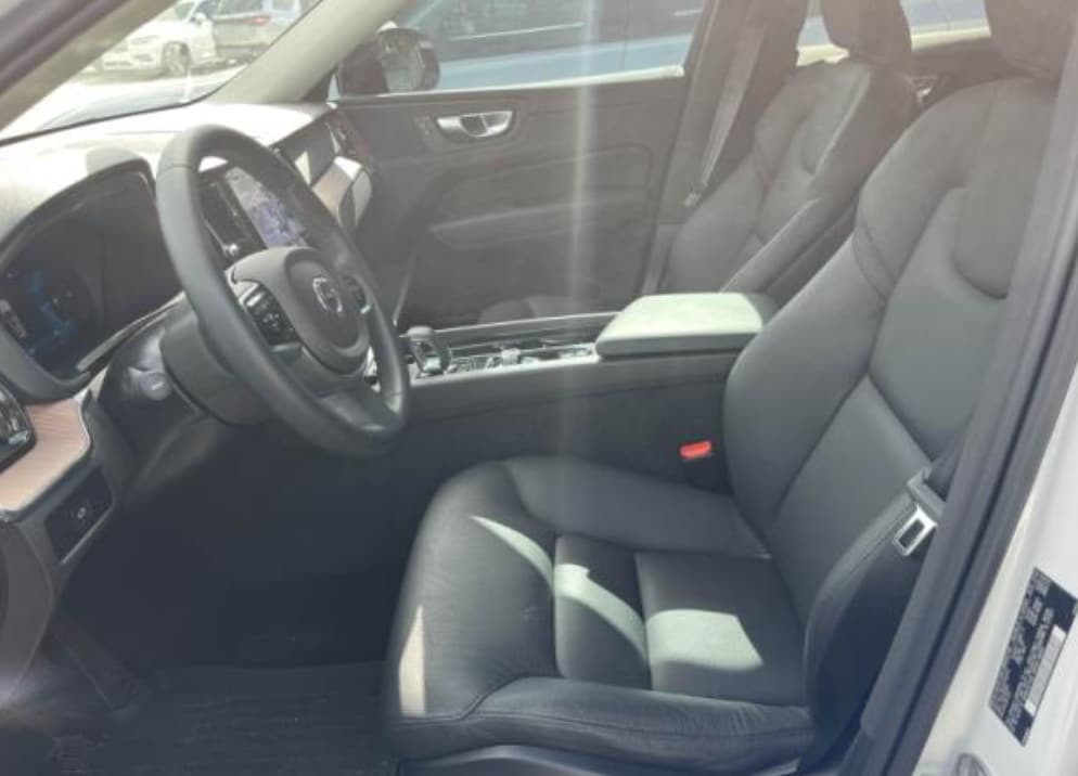 volvo xc60 2024 YV4L12RL8R1762175 image volvo xc60 2024 YV4L12RL8R1762175 image