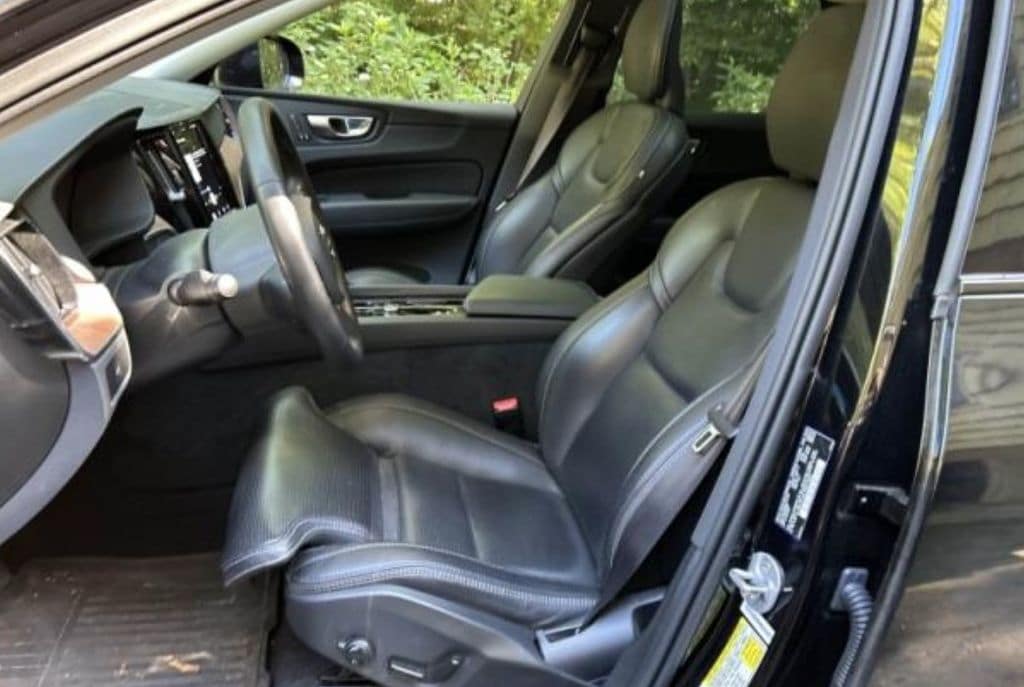 volvo xc60 2024 YV4L12RM4R1755765 image volvo xc60 2024 YV4L12RM4R1755765 image
