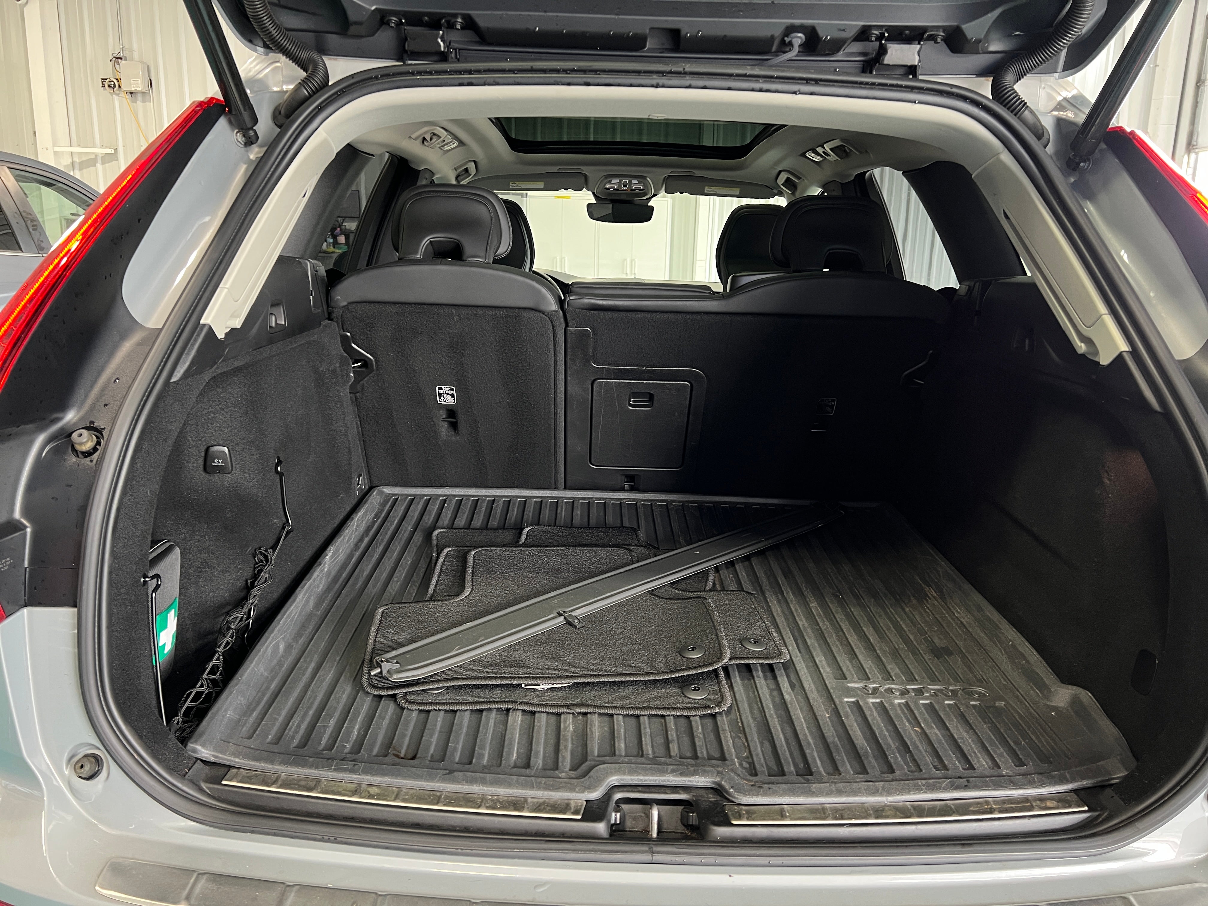 volvo xc60 2024 YV4L12RM0R1738526 image volvo xc60 2024 YV4L12RM0R1738526 image