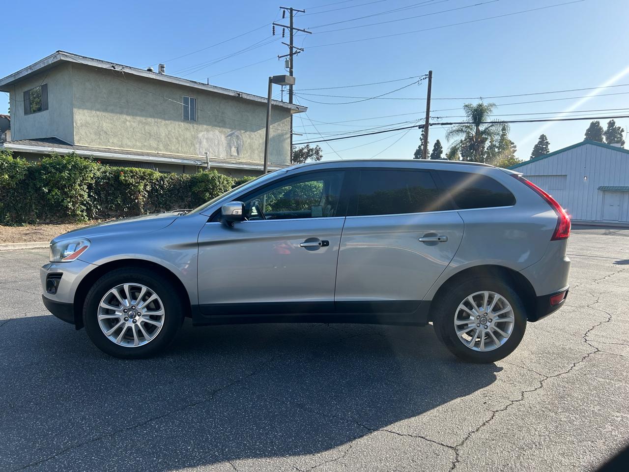 volvo xc60 2010 YV4992DZ1A2031035 image volvo xc60 2010 YV4992DZ1A2031035 image