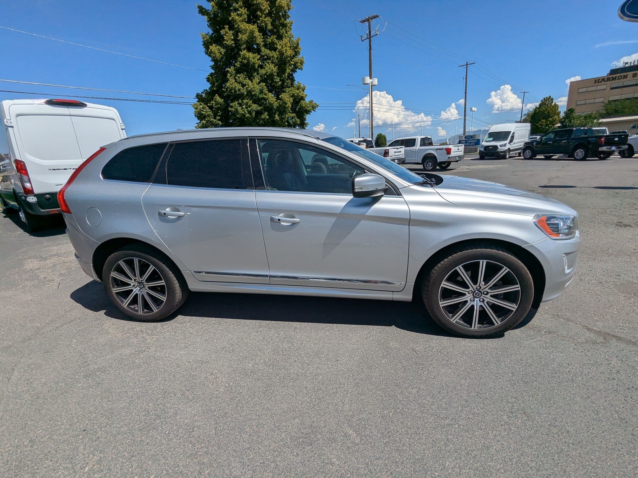 volvo xc60 2015 YV4612RKXF2692091 image volvo xc60 2015 YV4612RKXF2692091 image